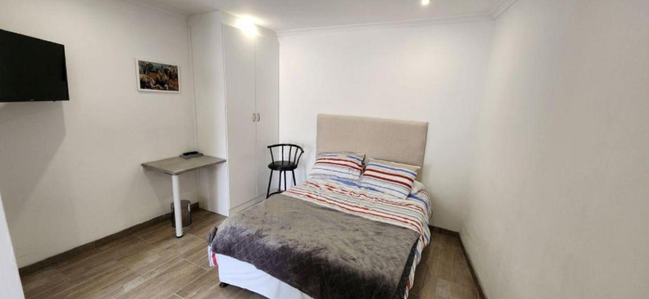 Pearl On Wimbledon - Edgemead - Perfect Access To The Cape Apartment Cape Town